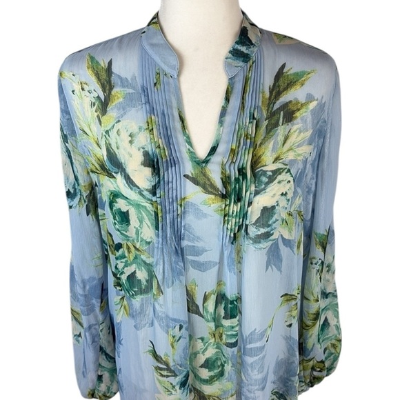 Susan Graver Blue Floral Lightweight Blouse Size Small - Picture 2 of 8
